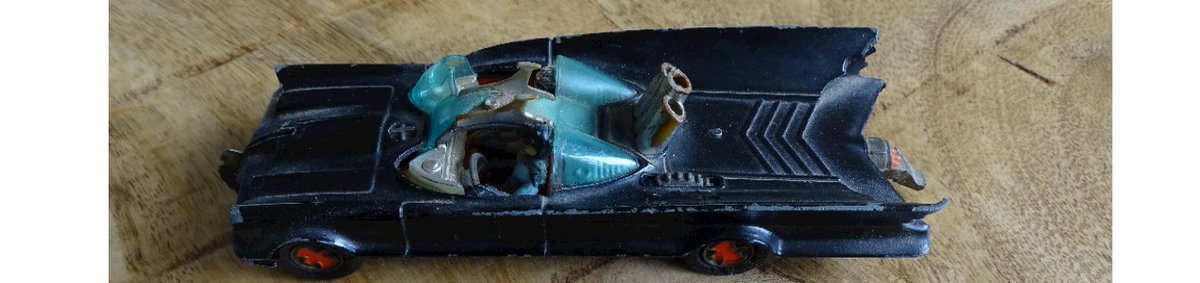 "In eerdere blogs heb ik verteld dat Suske en Wiske en Sjors mijn interesse voor het beeldverhaal aangewakkerd hebben. Toch heb ik hierbij een held vergeten: Batman."
➡️ akim.nl/blog/batman