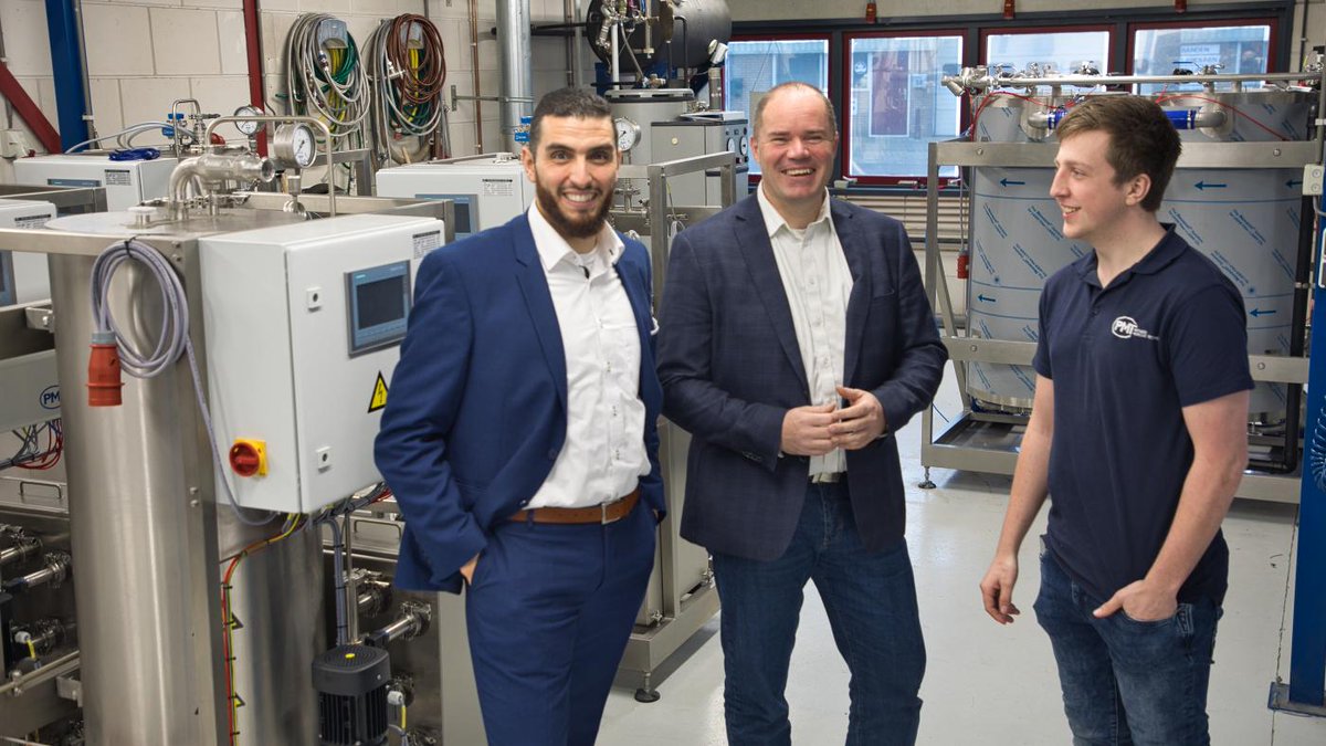 Bewerken van #besturingskasten: wanneer uitbesteden kosten-efficiënter is dan zelf doen. Lees het verhaal van PMT Medische Techniek: over.rexel.nl/nieuws/bewerke…