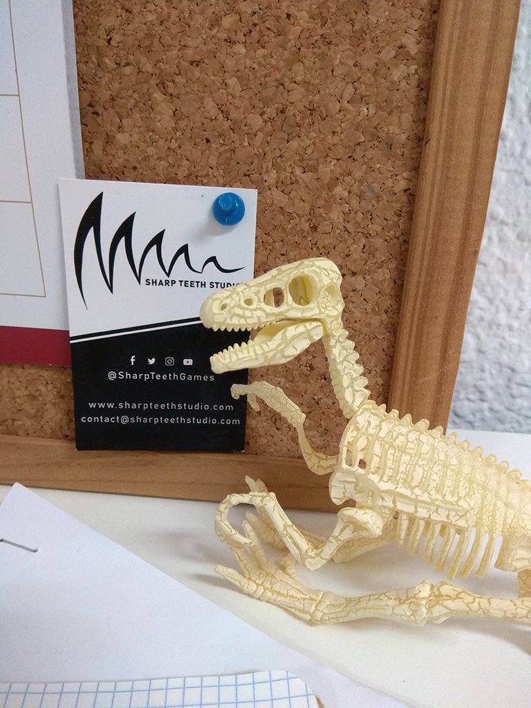SharpTeethGames's tweet image. Boney is very applied, he is learning all the email and web addresses! 🦖
#gamedev #IndieGameDev #indiedev #indiegame #Boney
