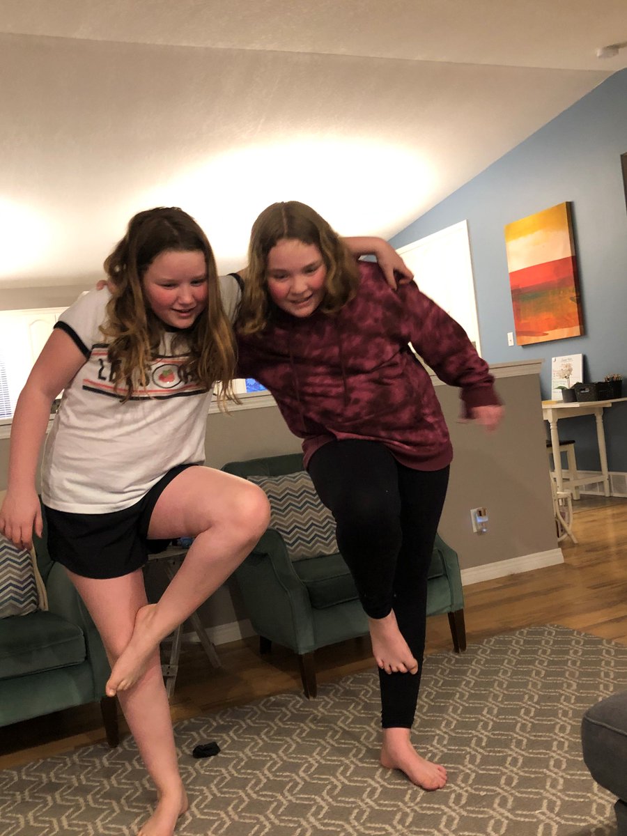 EAMSAdmin's tweet image. Discussing, creating, and supporting--learning from home  #challengesaccepted   #meetinggoals