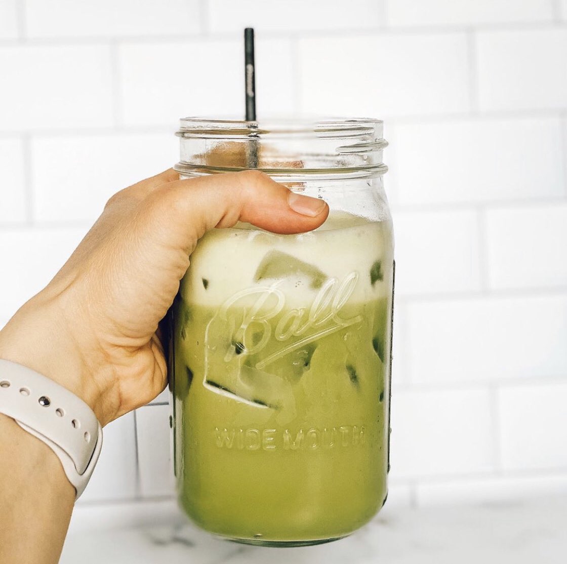 Anyone else make the switch from hot to iced recently? 💚 📷 by <a href="/lyndsey/">lyndseynichole</a>.picc #matchaLOVE #matchalatte #staygrounded