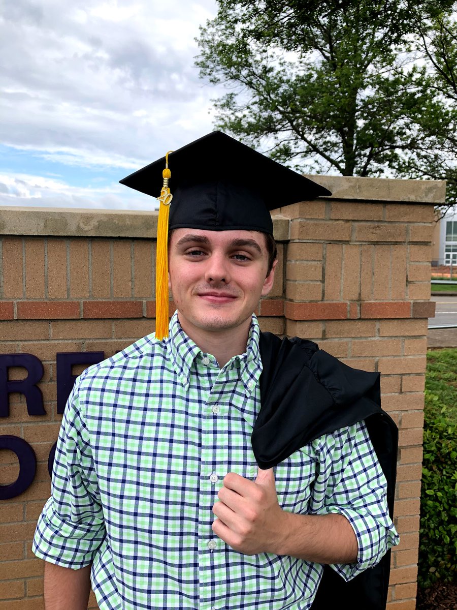KoryTwyman's tweet photo. Congratulations @wctwyman on your graduation!  Proud of you and the amazing work you've done over the last 4 years!  We are grateful to @kmcgraw122, @BGISDgaryfields and all of @BGHSPurplesNews staff for making graduation special.  Great things ahead @UAHuntsville! https://t.co/Qvq5pNCDdt