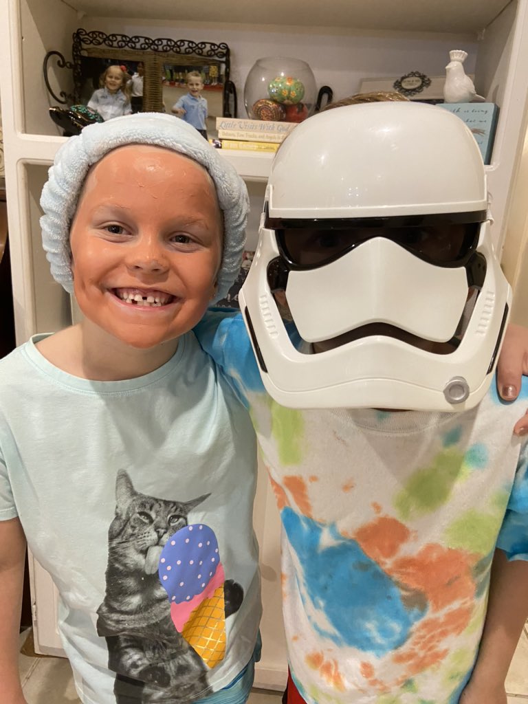 The theme today is “Scare Away Corona Virus” - wear a Halloween mask.  True to self, Clementine channeled her inner Elle and opted for a face mask!  ❤️our school and the fun they have put into virtual learning.  It’s a great time to be an 🦉.  We are Oakridge!💚💙 <a href="/oakridgeowls/">The Oakridge School</a>