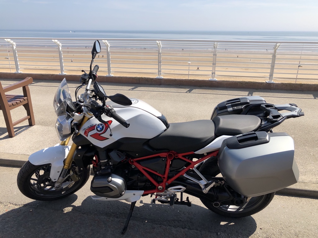 BMW_R1200RT's tweet photo. Quiet ride to the seaside   #bridlington #r1200r https://t.co/uf5fYXLTDl