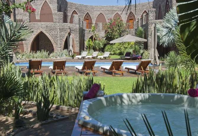 AfricaFactsZone's tweet photo. Le Mirage Resort &amp; Spa in Namibia. https://t.co/UMWjO8MWYH
