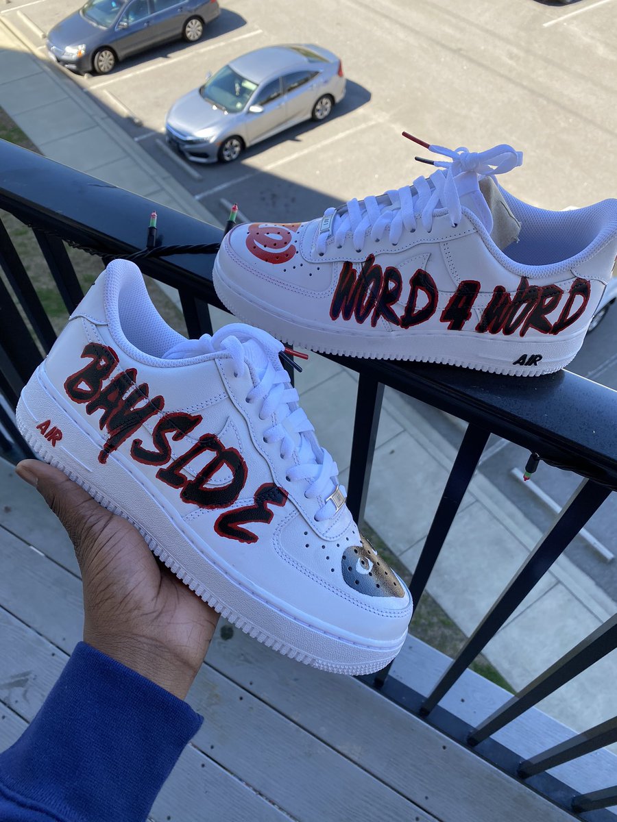 dpthepresident's tweet photo. Red Bayside Or Blue ?
#DPCUSTOMS https://t.co/qwm2bIVndg