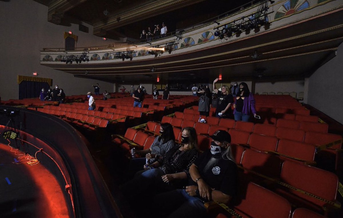 ConvergeRadioWI's tweet photo. This was the scene at a Travis McCready concert in Arkansas last night.  Would you attend a show if it was held like this? https://t.co/qifKfQYgQr