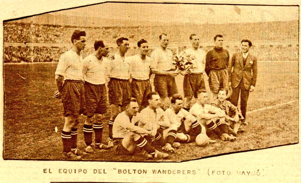 GHRamonVerges's tweet photo. #Taldiacomavui, del 1929, els jugadors del @CEEuropa Alcoriza i Cros van formar part de la selecció catalana que va inaugurar l'estadi de Montjuïc.

⚫⚫ Languenus.
⚽⚽1-0,  Samitier; 2-0, Samitier; 3-0, Ventolrà; 4-0, Parera. https://t.co/shrAkJDxhQ