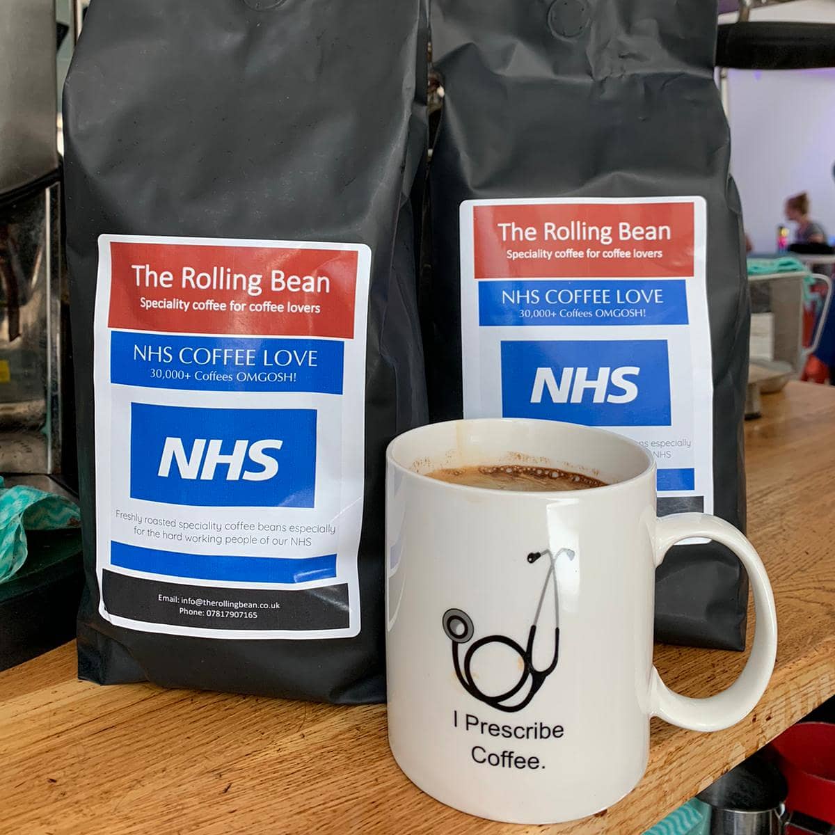rollingbeanuk's tweet photo. As we've now served over 30,000 coffees it's official medical advice, what more can we say 🤷‍♂️🤷‍♀️👨‍⚕️👩‍⚕️
.
.
#mobilecoffee #coffeebar #eventprofs #nhsheroes #greatormondstreet #GOSH #covid_19 #coronavirus https://t.co/HkZA7XEbPW