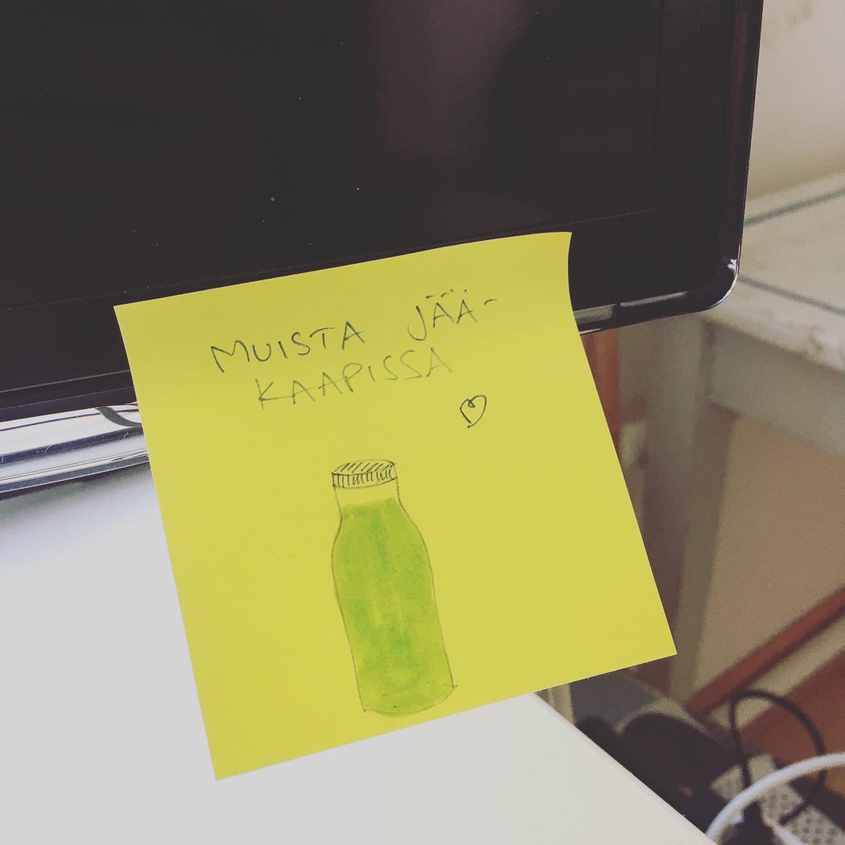 On tää vaan niin siistii ja tärkeää työtä. Pilotoimme uutta konseptiamme ja valmensimme Noran ja Soilan kanssa n. 20 innokasta eteenpäin palvelumuotoilun osaamisen kehittämisessä 🤩 

#virtuaalinenfasilitointi #kokeilevakehittäminen #rakkaudestalajiin <a href="/laureauas/">Laurea-ammattikorkeakoulu</a> @LaureaEduGATE