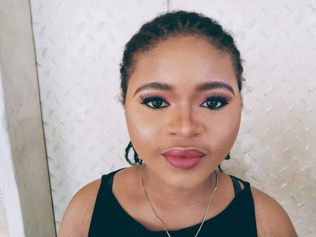 EgemeSandra's tweet photo. #ShadesOfLockdown
#PortHarcourt
#LockdownMakeUp https://t.co/H9WXWE04dT