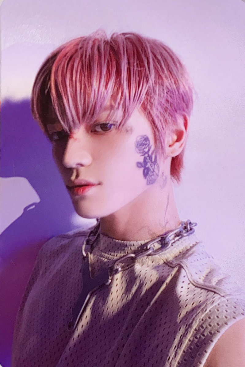 FanFRTaeyong's tweet photo. 20.05.2020 [PHOTOS] Voici un aperçu des photocards et circle cards de #TAEYONG dans les deux versions du repackage 'Neo Zone : The Final Round'

#TheFinalRoundOutNOW 
#Punch #NCT127

Cr : @/ltyleetaeyong &amp; @/Greeknoodles

#its_arki https://t.co/6V3LN43eQz