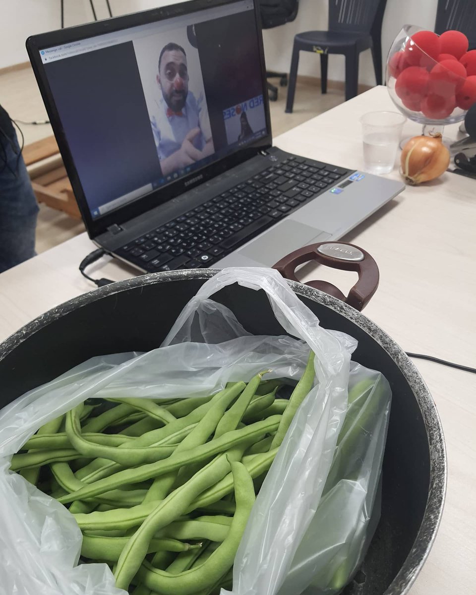 RednosesPS's tweet photo. We share with you photos from Today's Online Geriatric Visit 🥰
#10thanniversary #10yearsofJOY #Healthcare_Clowns https://t.co/WHazcqJXv2