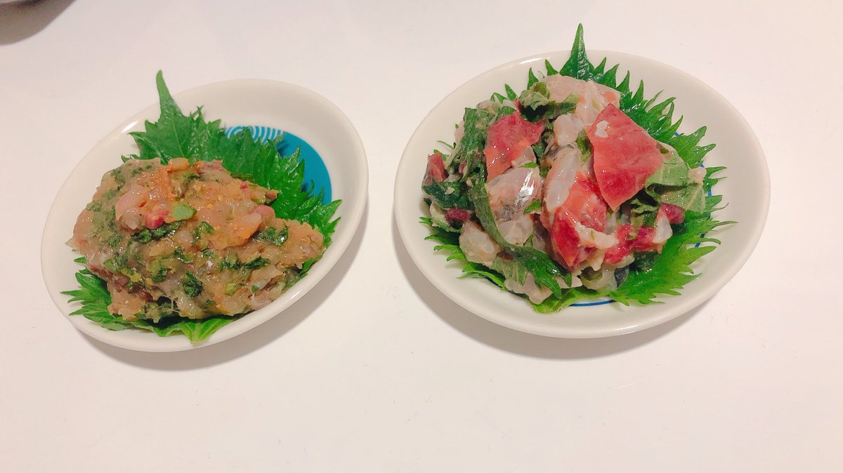 waobikkuri's tweet photo. 自分で釣ったアジで作ったなめろう&amp;梅しそ和え🐟
魚捌く時奴らの目を見てると夢に出てきそうだ... https://t.co/KOGsTv0V7r