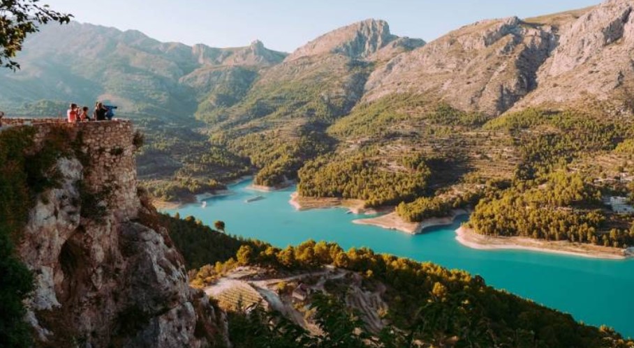 El turismo de interior, alternativa a destinos masificados para viajar post confinamiento. #turismodeinterior #ComunidadValenciana #Covid_19  alicanteplaza.es/el-turismo-de-…
