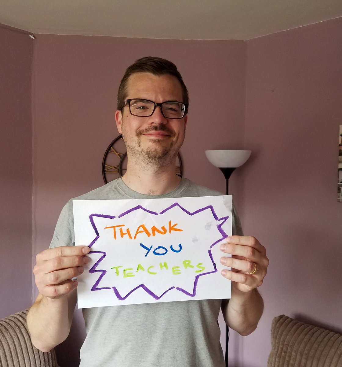 North of the river Cllrs @AdeleCaversham &amp; <a href="/AyoCaversham/">AyoLabour</a>
wanted to say a special Thank you to all teachers there, so I joined them! 
<a href="/HighdownSchool/">Highdown School</a> <a href="/St_Annes_School/">St Anne's RC School</a> <a href="/TheHillPrimSch/">The Hill Primary</a> <a href="/CavPriSchool/">Caversham Primary School</a> <a href="/StMartinsSchoo2/">St_Martin's_School</a> <a href="/EmmerGreenPTFA/">Emmer Green PTFA</a> <a href="/theheightshead/">EIoṉ Musⱪ💙ᅠᅠᅠᅠᅠᅠᅠ</a> <a href="/ThamesideSch/">Thameside Primary</a> 
#thankateacherday