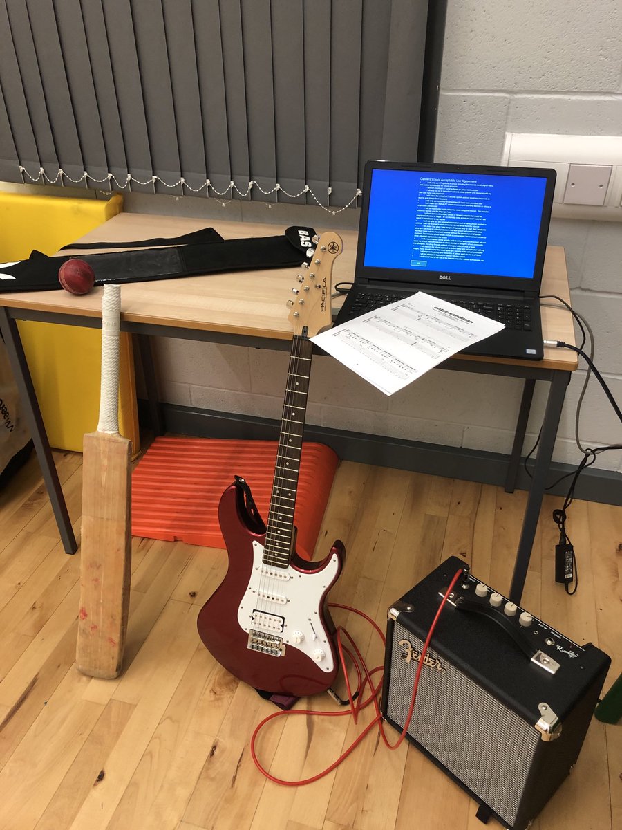 Oastler_School's tweet photo. From one great virtual cricket coaching session with ⁦@mjacobscoach⁩ to another 121 remote guitar session with ⁦@firstpickguitar⁩ in 10 minutes. https://t.co/dY0gj7k2ff
