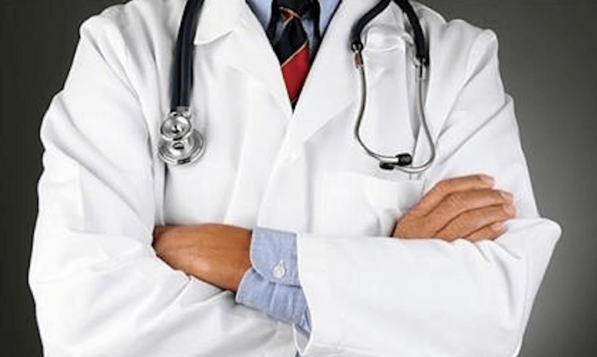 vanguardngrnews's tweet photo. Lagos doctors begin indefinite sit-at-home to protest Police harassment https://t.co/wDORkPfyMU #vanguardnews https://t.co/tVDbA74LBr