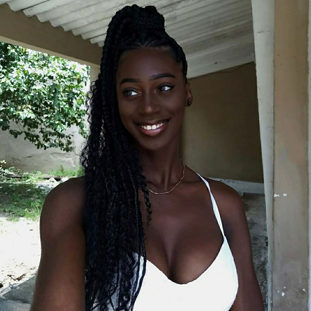 root2end's tweet photo. Someone help me caption this quick...
•
Swipe, like &amp; comment below 👇🏿
•
Follow @root2end
. 
@luvhairapp 👈🏿
•
To be our next post, click the link in our bio ✨
•
Turn on post notifications 🔔
. 
. 
#lovelifemoment #locs #love #believeingod #blackbeauty #haircutforwomen https://t.co/6Ocw3teOIm