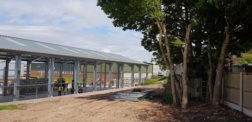 lgs_ltd's tweet photo. Glorious weather in #sthelens Roof up and finished. Great job, wonderful client and rapid progress. Thanks again to @BWCarnaby  @Canham_Norwich  and our other suppliers and colleagues. Brilliant teamwork! #LGS #construction #safeworking #coldrolled #steelframe #positivity https://t.co/8e7JA26iOd