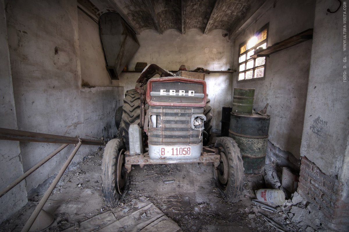 Granja de los fantasmas 

#Urbex #urban #urbandecay #urbanexploration #abandoned #abandonedplaces #decay #haikyo #photography #CreepyPlaces #AbandonedSpain