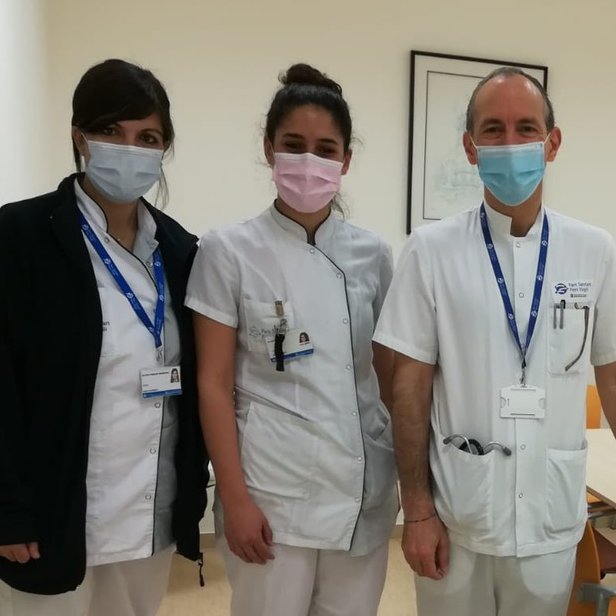 La #solidaritat de voluntaris que, a títol individual o autoorganitzats, ens fan arribar material no s'atura.
Recentment hem rebut protectors d'orella👂, bates🥼 i mascaretes😷
Gràcies <a href="/covidmakers_cat/">covidmakers.cat</a>, <a href="/SanitarisxRep/">SanitarisxRep</a> @CLxRCiutatVella, ITO Cares, i Rosa i Francesc👏
#JoActuo