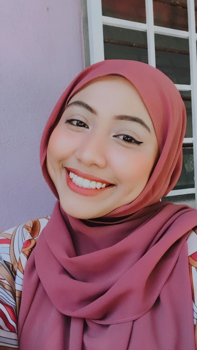schxnht's tweet photo. SIAP LA U EX, RAYA NANTI I JELING JE UUU HEHE sebab
“YES. SAYA DAH JUMPA RAHSIA KECANTIKAN SAYA DI PAGI HARI RAYA”
@Luxeisperfect #LUXE_RAYA2020 #LUXEFOUNDATION #PERFECTCOVER https://t.co/HNSZRU0e0E