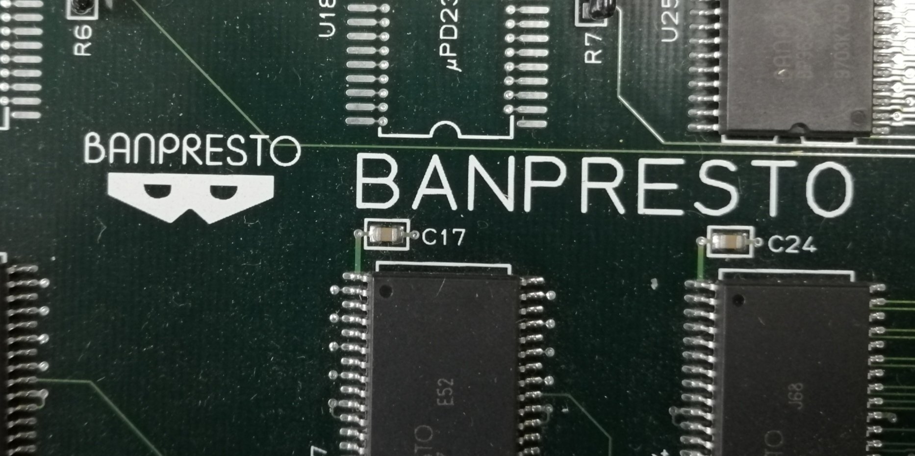 Beep 余談ですが このバンプレストのロゴマーク ガンダムの目だと思ってたんですが 会社説明会でbanprestoの B を横にしたものと聞かされました ま 信じてませんけど T Co 8crvekwsma Twitter