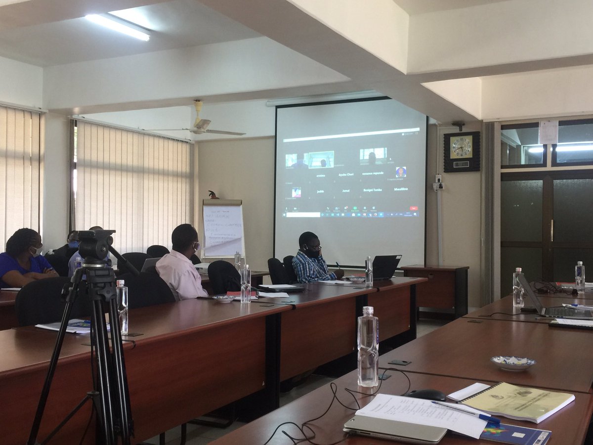 karimuribo's tweet photo. Happening now @SokoineU Training of ToTs who have championed to role out online training of PG students https://t.co/a1AYZtZDU3