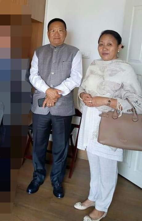 KhetosheYeptho5's tweet photo. From the very day of the stranded students and public's returning to their respective states our LOP Shri TR Zeliang has been providing them Lunch ,and those lunch are not ordered from Hotels or Restaurants but are being prepared by themselves, taking the trouble by his Lady Wife https://t.co/fSWTvsqirx