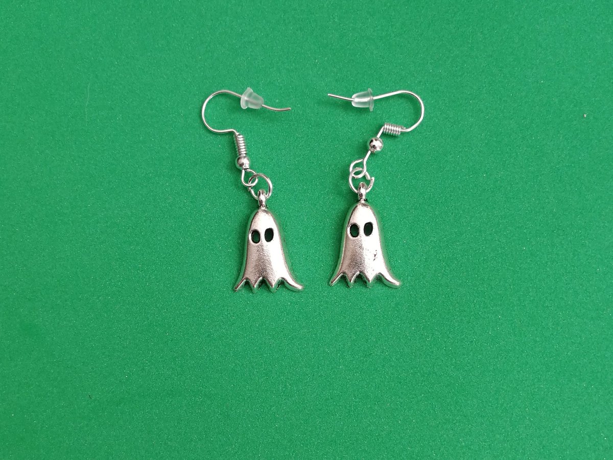 👻 NEW 👻 £3.49 per pair including free UK delivery 🖤 etsy.com/uk/listing/812… #HalloweenAtHome #goth #gothgirls #shopsmall #shopsmallbusiness #etsystore #etsyfinds #etsygifts <a href="/Altfashion/">Alt fashion</a>