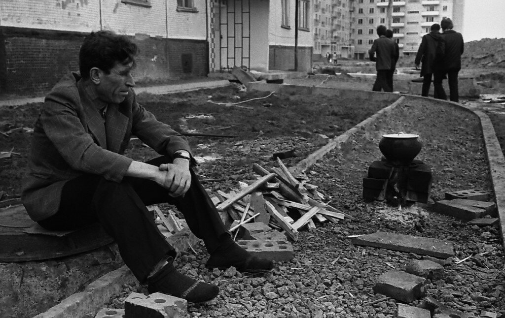 HistoryFoto's tweet photo. Новосел Ордженикидзевского района. Новокузнецк. 1984 г. https://t.co/3u6KHPejQH