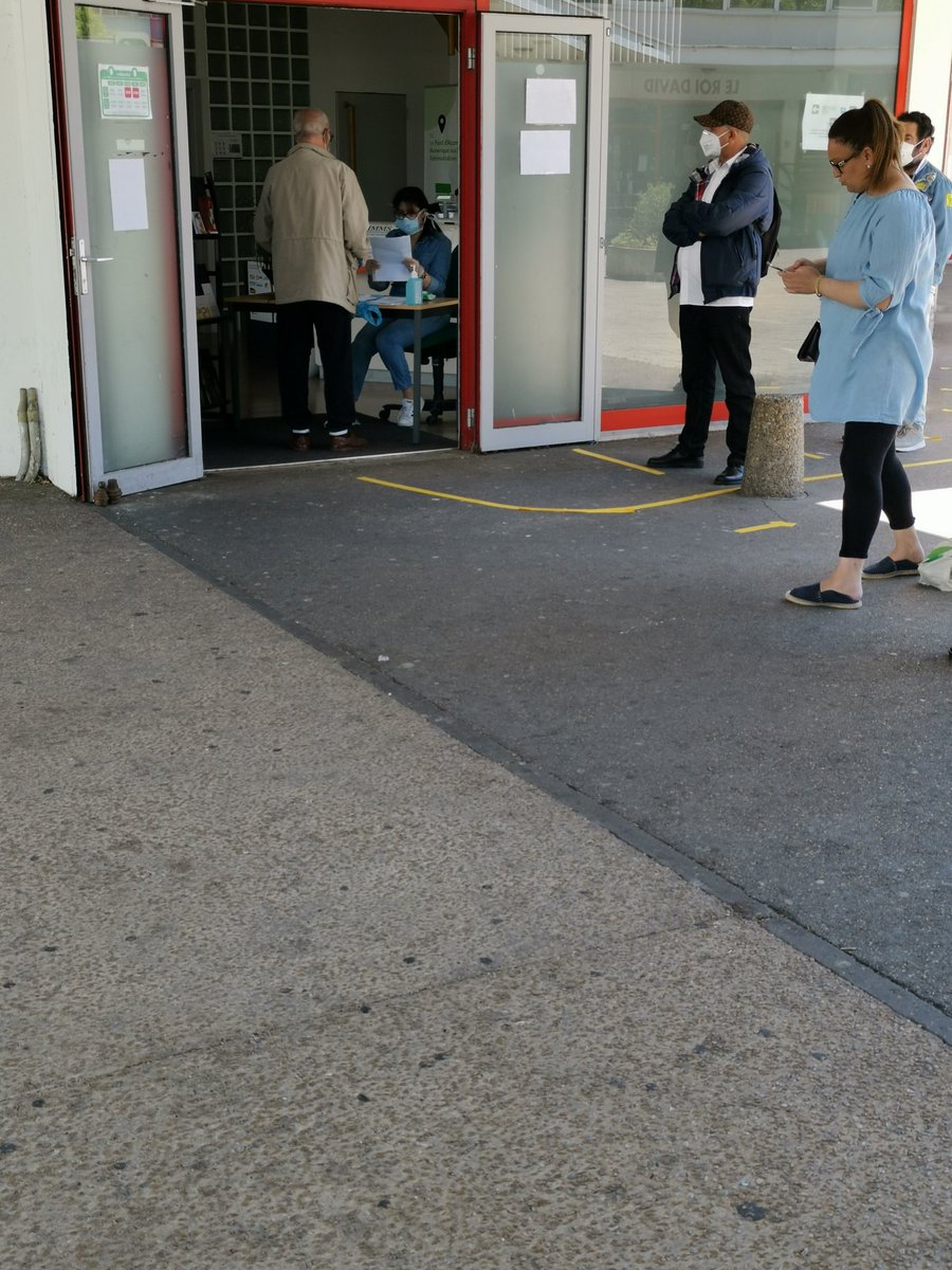 J+2. Réouverture du PIMMS de #rillieuxlapape. Nous avions hâte de vous retrouver, nous voici fin prêts à vous accueillir malgré des conditions particulières.
<a href="/PimmsLyon/">Pimms Médiation Lyon Metropole</a> #reacteursocial #inclusionnumerique