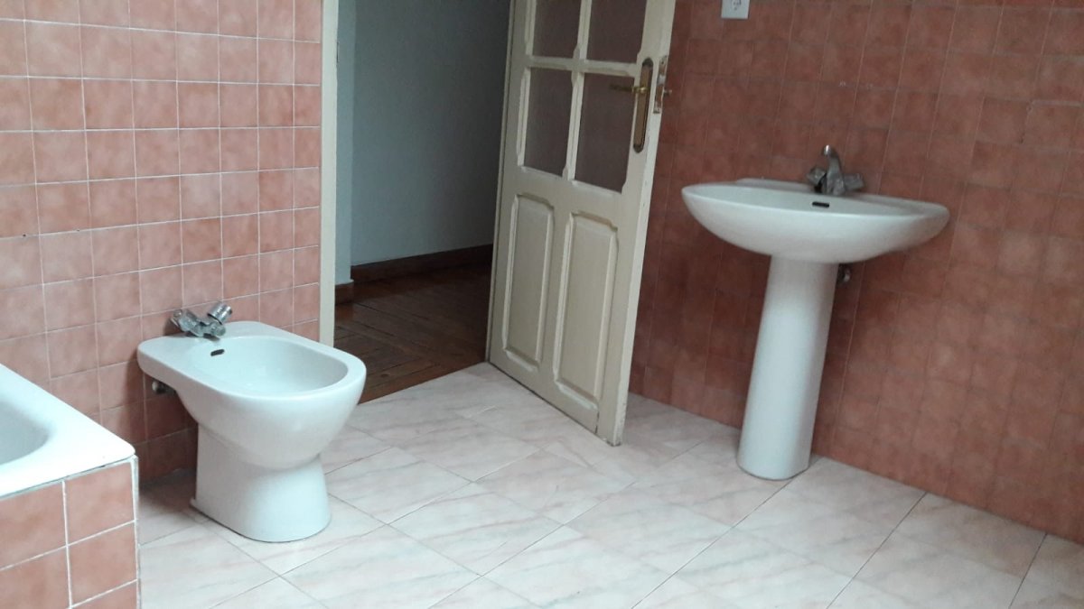 BestHouseLeon's tweet photo. En 🏁🏠🦁 BEST HOUSE León tenemos apartamento en venta en Léon zona Crrera. Carbajal / Club de Golf.
Para + info:
☎️ 987 84 94 94 / 628 029 789
🖥 leon@best-house.com
Ref: 551741
#apartamento
#venta
#leonesp
#leongolf
#carbajaldelalegua
#BestHouseLeon
#inmobiliaria
#realestate https://t.co/kK79tG5t9a