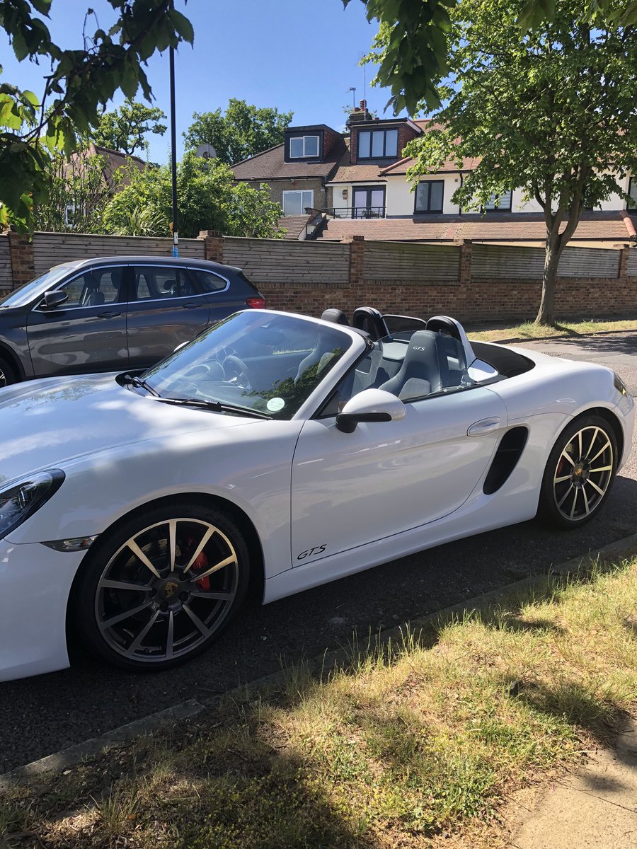 BoxsterRegister's tweet image. First day of open top driving since lockdown.Had to run an errand which took 30 miles. Great to feel human again,