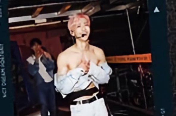 จริง แจมินมาทำให้เรารู้ว่าเขาโอเคกับรูปนี้ เราสามารถหวีดได้แบบสบายใจ ฮือออ เท่มากค่ะเตง สมกับที่ไปออกกำลังกายเพิ่มน้ำหนักมาจริงๆ