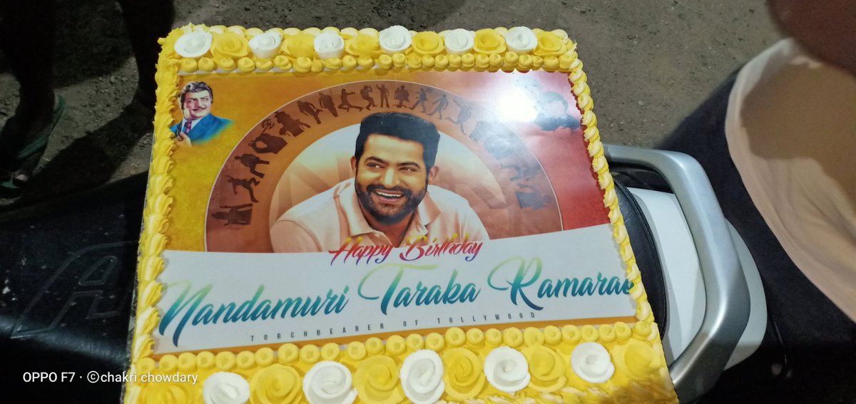chakravarthy079's tweet photo. one and only all-rounder in south Indian film industry.we grew up by watching your movies. Love you forever @tarak9999 Anna.. We have celebrated your birthday in our village Anna... Wish you very very very happy birthday and hope you will have great year ahead #HappyBirthdayNtr https://t.co/VdP3GpaJ2Q