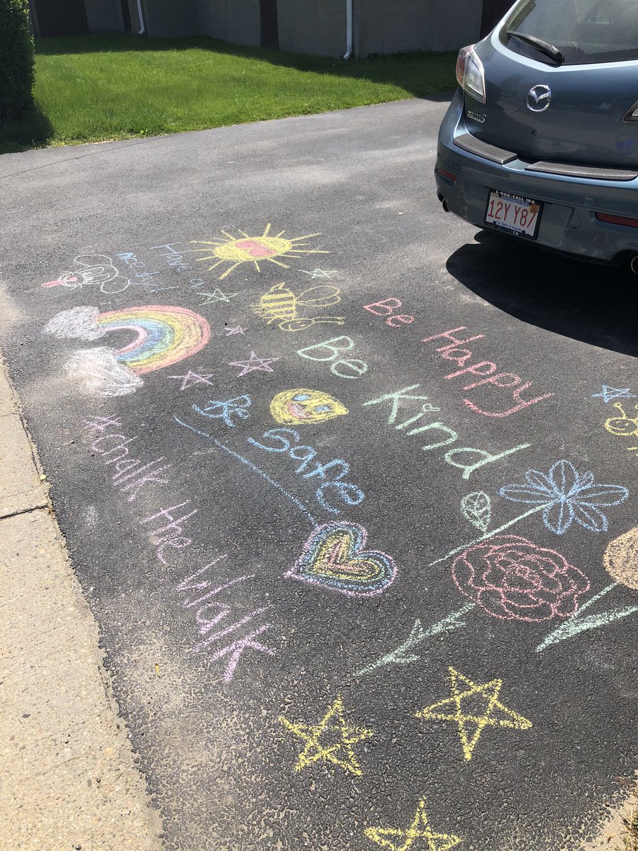 JessicaJean411's tweet photo. Chalk the Walk #chalkthewalkmilford #BeWes #BeMes #chalkthewalk @WoodlandMilford @milfordmemorial @MilfordSchools @PTO_Woodland @PtoMemorial https://t.co/f53RlEDFcv