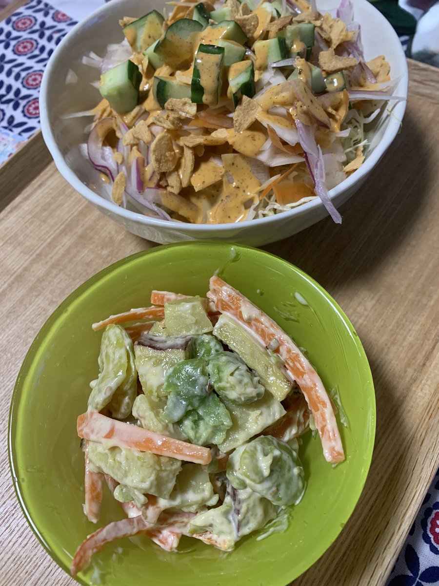 みっきー 今夜のおうち居酒屋 すき焼き と さつまいもとそら豆サラダ コブサラダ すき焼きに春菊のかわりに壬生菜入れたけど正解ヽ 0 ノ みっきー 今夜のおうち居酒屋 すき焼き と さつまいもとそら豆サラダ コブサラダ すき焼きに春菊のかわりに壬生菜入れたけど正解ヽ 0 ノ