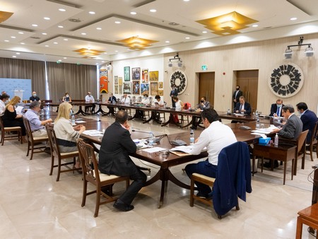 #COVID19
Δηλώσεις Αναπληρωτή Κυβερνητικού Εκπροσώπου <a href="/SentonasP/">Panayiotis Sentonas</a> για τη σύσκεψη του Προέδρου <a href="/AnastasiadesCY/">Nicos Anastasiades</a> με την επιστημονική ομάδα για αντιμετώπιση του κορωνοϊού <a href="/MinHealthCY/">Υπουργείο Υγείας - Ministry of Health</a> 👉 ora.cl/1Dg4N