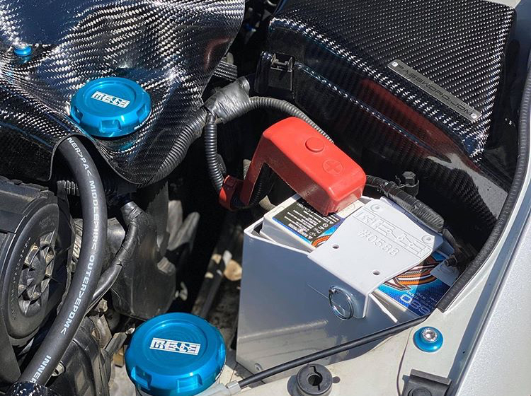 4xspower's tweet photo. #SuperClean engine bay @monstarwrx The @meledesignfirm x #XSpowerBatteries looks great! Thanks for the tag! #XSpower #4xspower #RealPowerUnrealPerformance #meledesignfirm https://t.co/gpJ3Cqdaxk