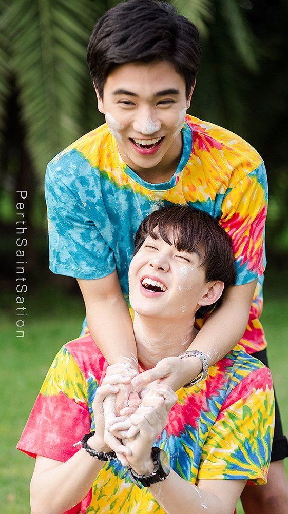 xiaohanjingjing's tweet photo. I'll spend forever wondering if you knew, I was enchanted to meet you too.
cr：logo-PerthSaintChinese
#Trigon520toPerthSaint https://t.co/DlpgIqzZET