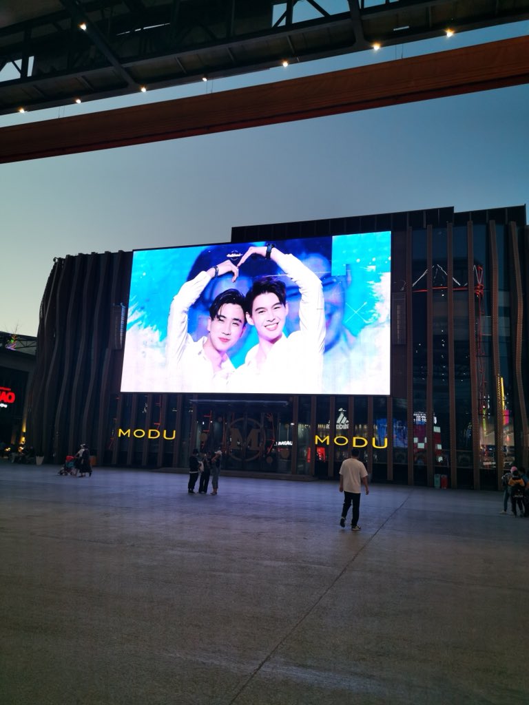 Bella71439280's tweet photo. Just because someone doesn't love you the way you want them to, doesn't mean they don't love you with all they have
cr.owner
 #Trigon520toPerthSaint https://t.co/p7rE9TgKQd