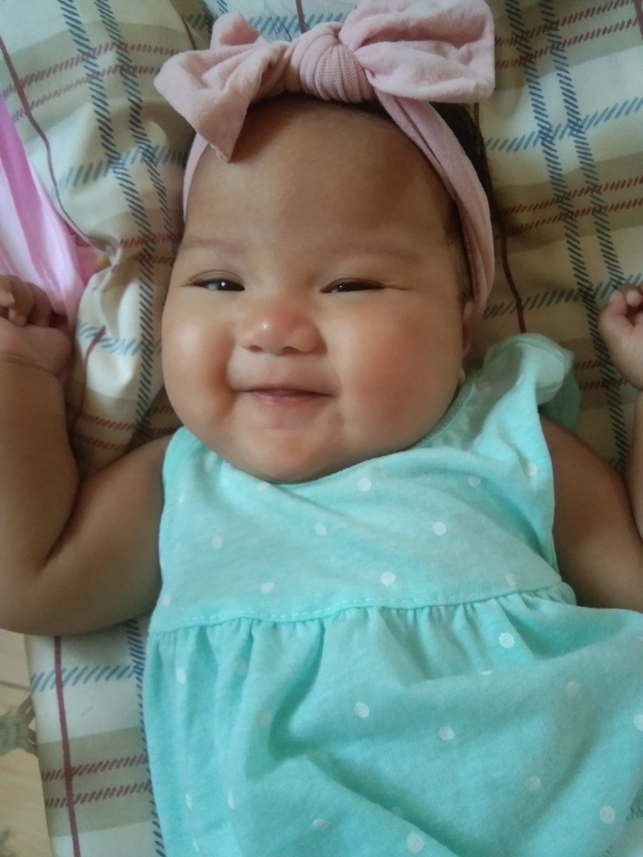 GeneShyla's tweet image. Hellooooo patootieee 🤗😍
Beautiful Smile as Always. We love you bunso ❤

#Lettyzia #thirdMonth