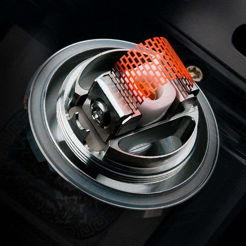 Le Zeus X Mesh RTA revient en force avec un nouveau plateau de montage qui permet d'accueillir un montage en mesh. Il dispose en outre d'un module sur ressort qui permet de mettre la bonne quantité de coton sans prendre la tête.
ecigspace.com/fr/reconstruct…