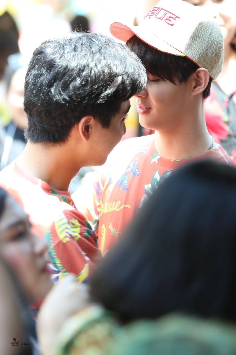 xiaohanjingjing's tweet photo. We're collecting dust, but our love is enough.
cr：logo-PerthSaintChinese
#Trigon520toPerthSaint https://t.co/zIdvpZiIUy