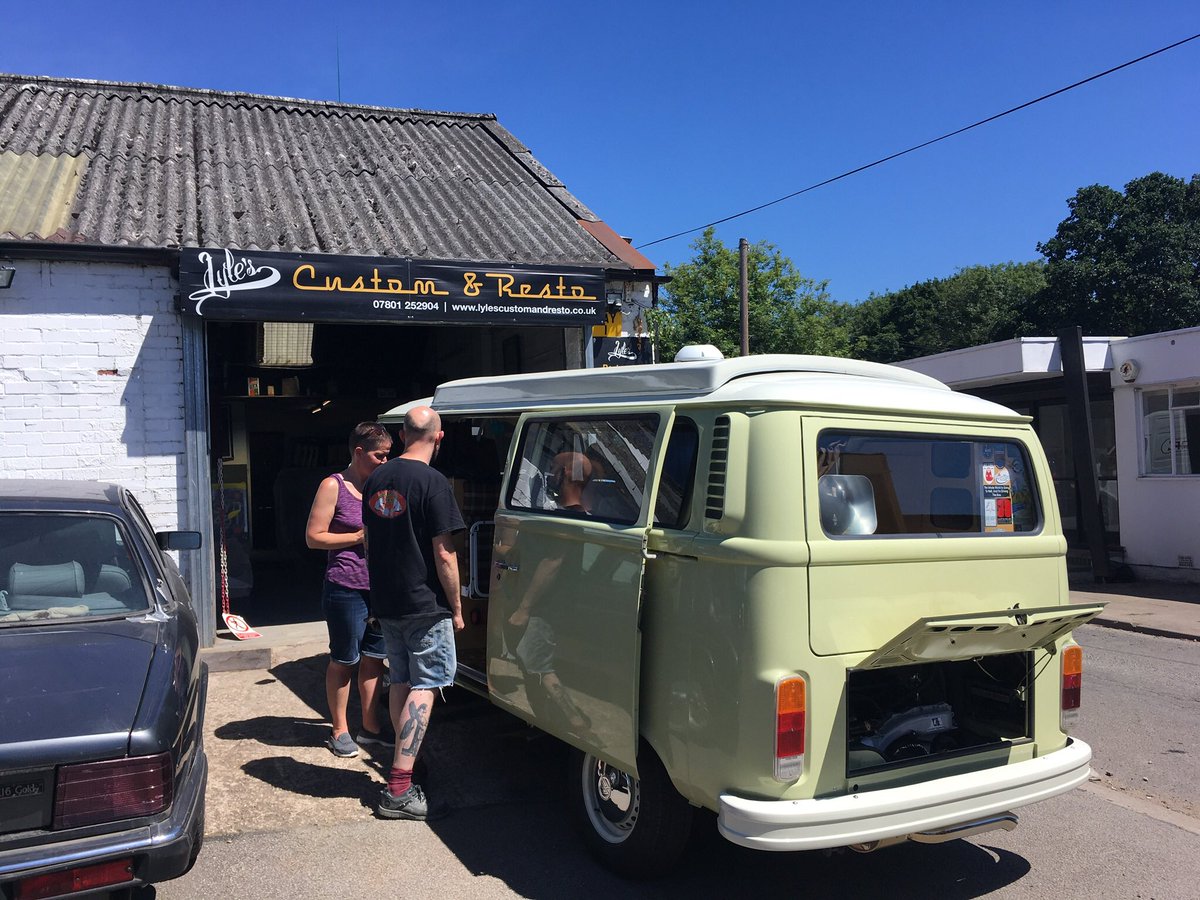 VBaywindow's tweet photo. Happy 42nd Birthday to the VW Devon, born this day 1978, looking forward to camping again one day!
#volkswagen #vw #vwt2oc https://t.co/A7YAzDJPVL