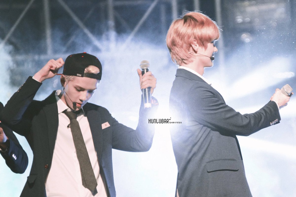 ElixirSerenity's tweet photo. HunLuBar 520 with Sehun and Luhan 💕

#HunHan520
#520HunHan https://t.co/l7NmeCEF4v