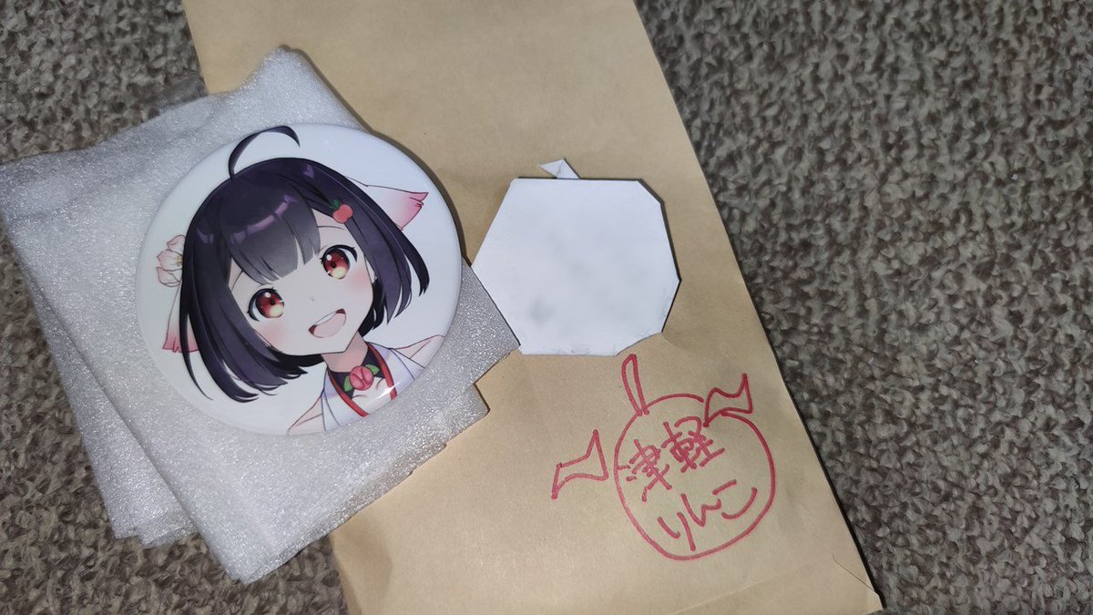 nihonjin1400's tweet image. りんこちゃんの缶バッチ届きました。みなさん、大きいって言ってたけど、うん。大きいです

#津軽りんこ
#津軽が生んだ大天使
#りんこ屋さん