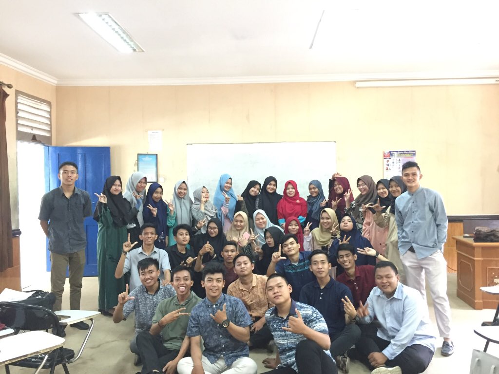 MYPrasetyo's tweet photo. Throwback Semester 2 pala masih botak https://t.co/6V6UDHcfVZ